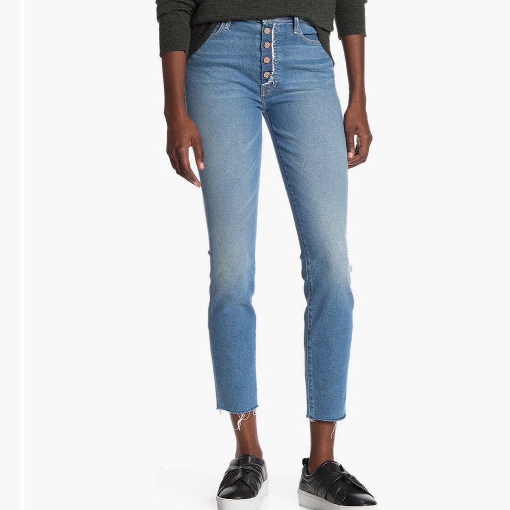 Mother High Rise: The Fly Cut Stunner Ankle Fray / Color Final Frontier - 26